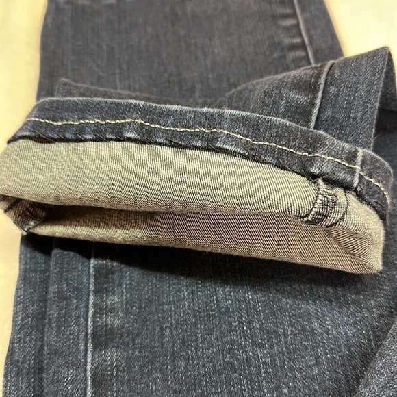Chicos So Slimming Straight Leg Five Pocket Jeans 6 or 0.5 - Picture 2 of 5